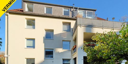 Braunschweig-Innenstadt - 3-Zimmer-Dachgeschoss-Maisonette mit Balkon, Einbauküche, Duschbad und PKW-Stellplatz